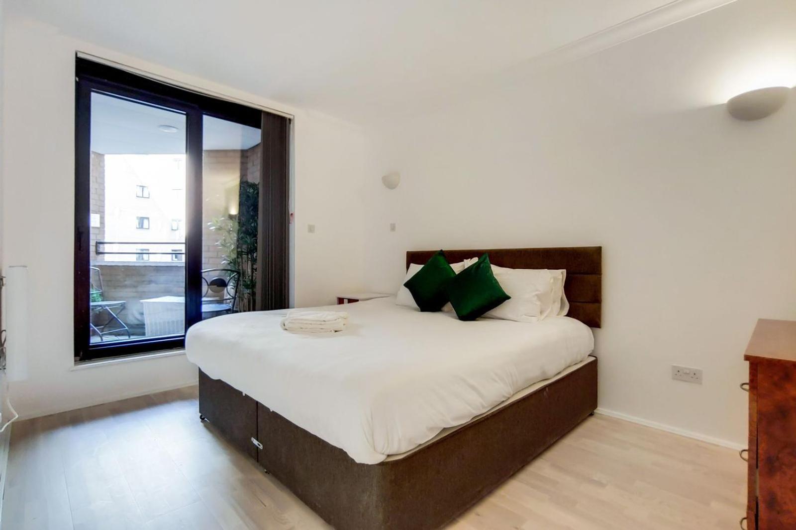 South Kensington - Point West Residences Λονδίνο Εξωτερικό φωτογραφία